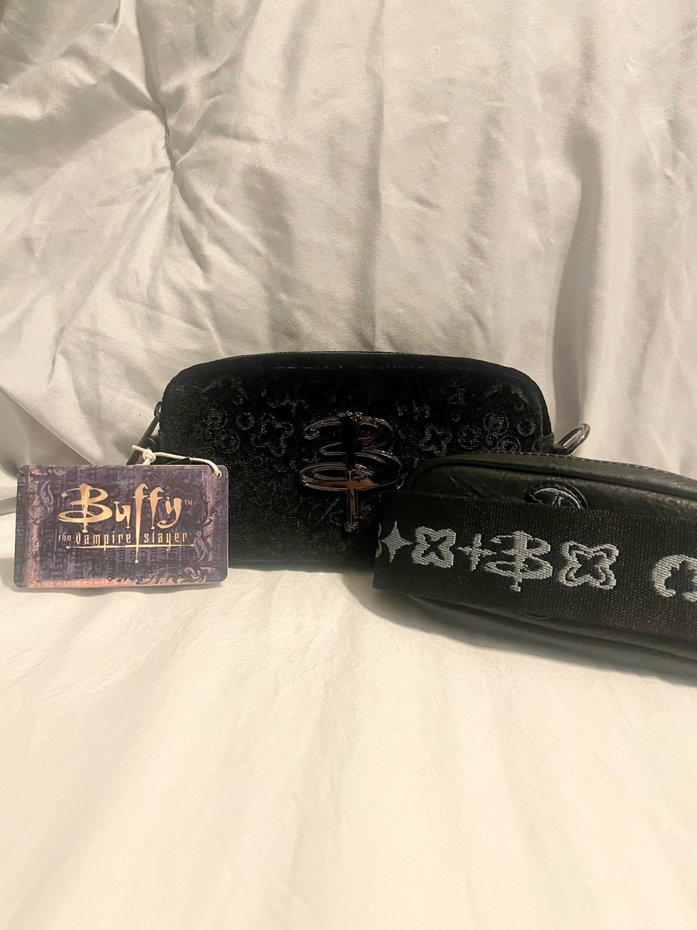 Loungefly Buffy The Vampire Slayer Black Velvet Sling Bag With Coin Pouch